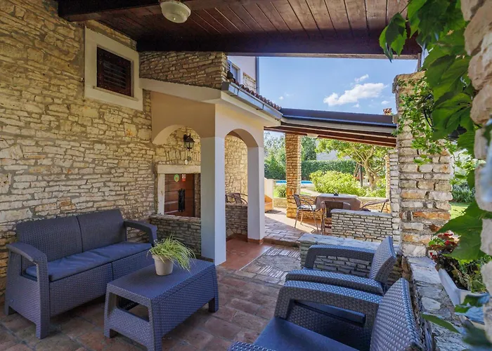 Mauro By Interhome